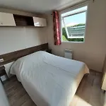 別荘 Mobile Les Charmettes 4 Etoiles En Charente Maritime Pres Du Zoo De La Palmyre 8 Personnes Confort 3 2 Salles De Bains 2 Wc Lave Linge Lave Vaisselle Climatisation Bien Situe