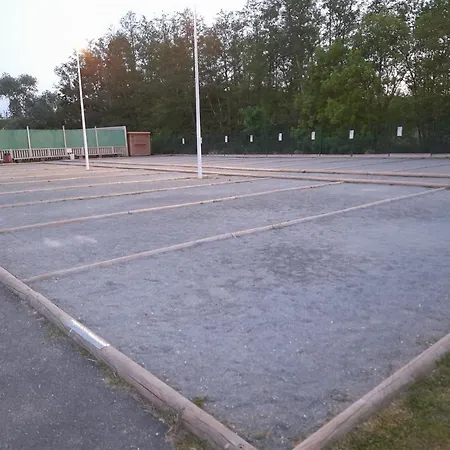 Mobil Les Charmettes 4 Etoiles En Charente Maritime Pres Du Zoo De La Palmyre 8 Personnes Confort 3 2salles De Bains 2 Wc Lave Linge Lave Vaisselle Climatisation Bien Situe * 莱马特