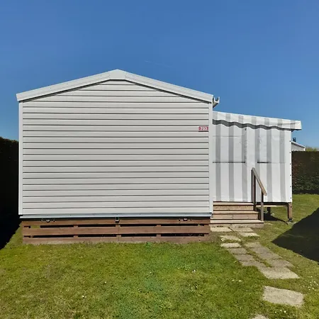 Holiday home Mobil Les Charmettes 4 Etoiles En Charente Maritime Pres Du Zoo De La Palmyre 8 Personnes Confort 3 2salles De Bains 2 Wc Lave Linge Lave Vaisselle Climatisation Bien Situe *