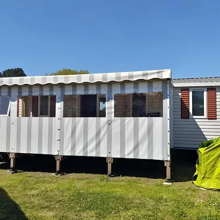 Mobil Les Charmettes 4 Etoiles En Charente Maritime Pres Du Zoo De La Palmyre 8 Personnes Confort 3 2salles De Bains 2 Wc Lave Linge Lave Vaisselle Climatisation Bien Situe Holiday home Les Mathes