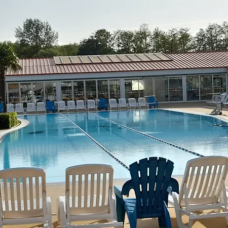 Mobil Les Charmettes 4 Etoiles En Charente Maritime Pres Du Zoo De La Palmyre 8 Personnes Confort 3 2salles De Bains 2 Wc Lave Linge Lave Vaisselle Climatisation Bien Situe Les Mathes